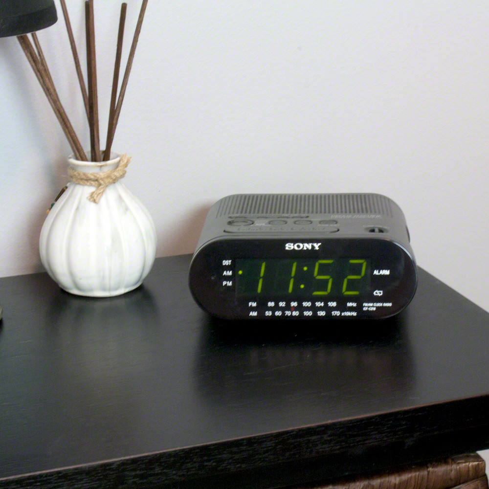 720P HD Alarm Clock Radio Motion Activated Hidden Camera SpygearGadgets
